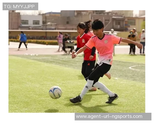 小学生五人足球比赛精彩回顾与成长历程分享